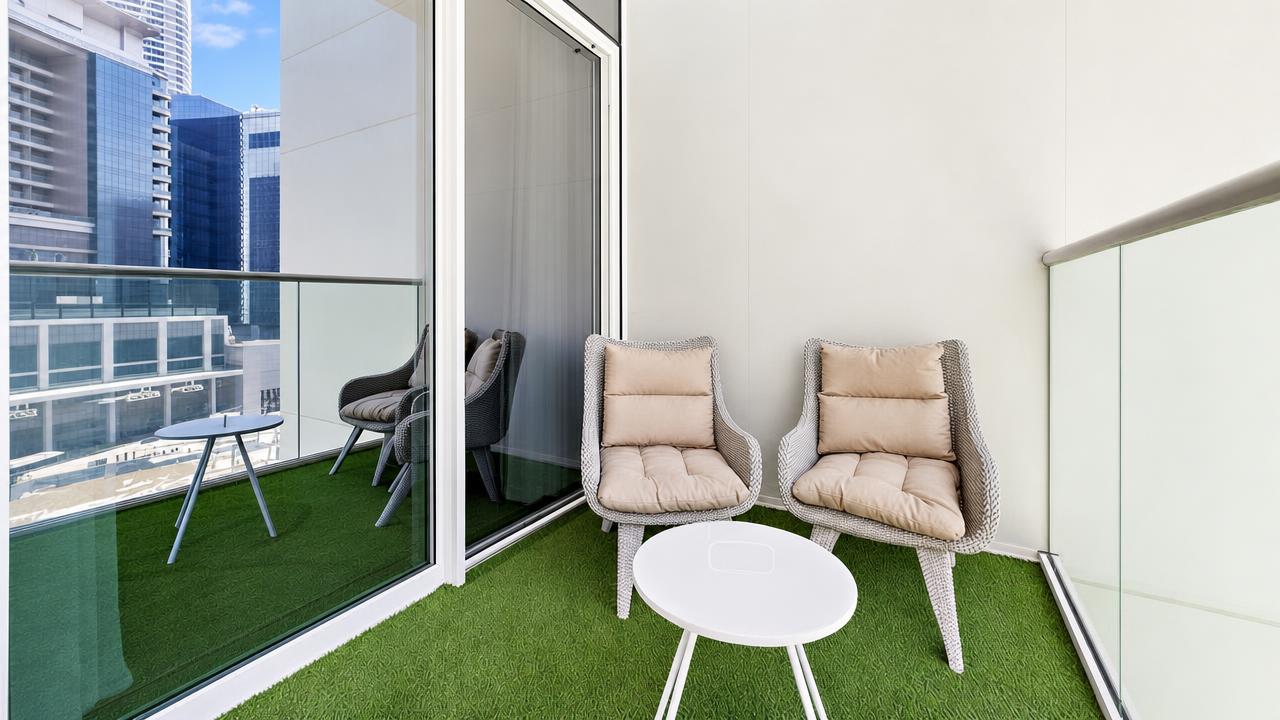 Fully Furnished | Pool View | High-end Unit