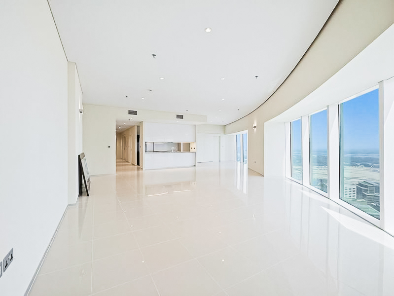 Vacant 3BR Apartment with Stunning Skyline Views 2