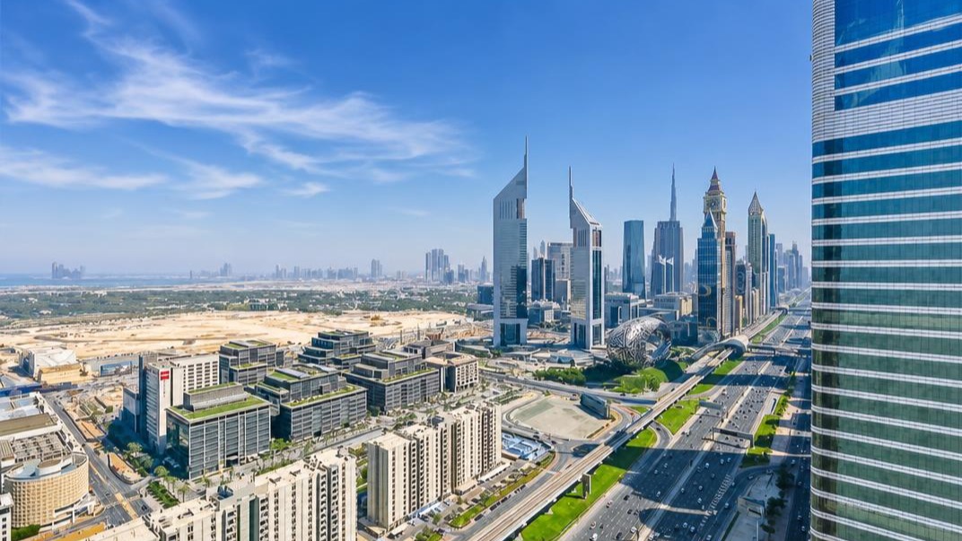 Vacant 3BR Apartment with Stunning Skyline Views