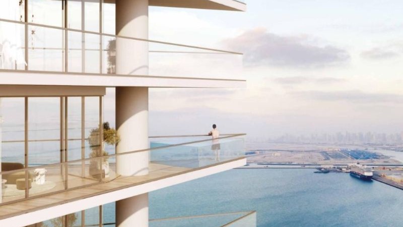 Est Comp Q4 2026 | Genuine Resale | Low Floor