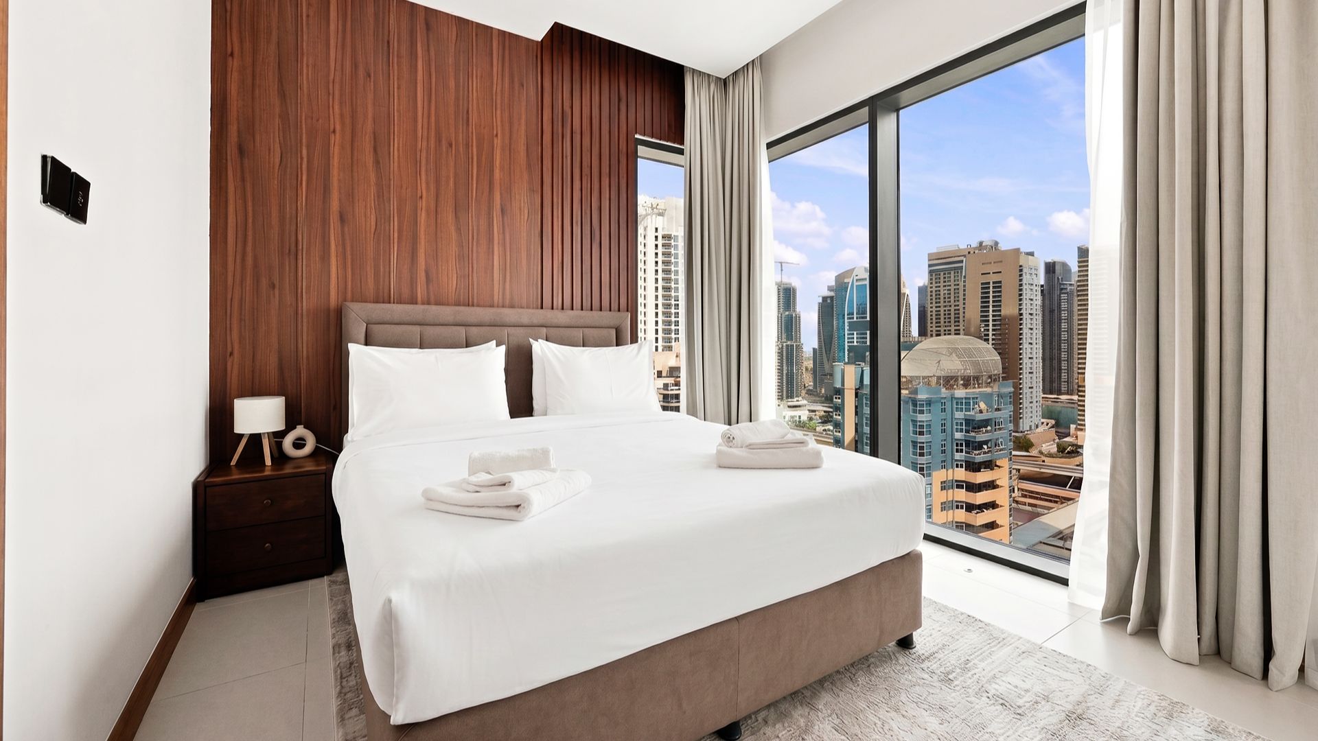 Fully Furnished | High Floor | Ready to Move 2