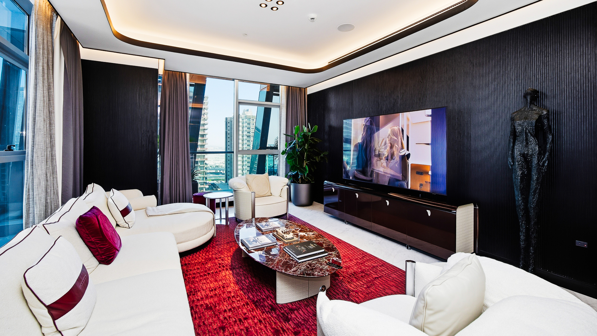 Luxury Apartment | Rare Opportunity | Prime Area 3