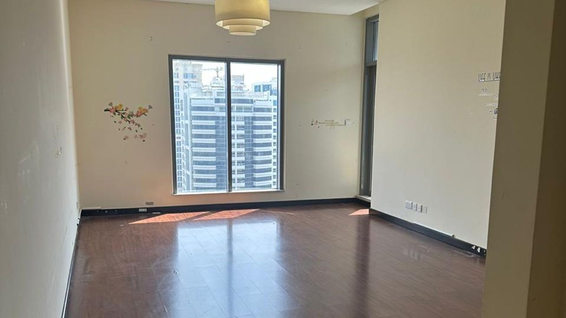 Modern 1BR | High ROI | Walk to Metro