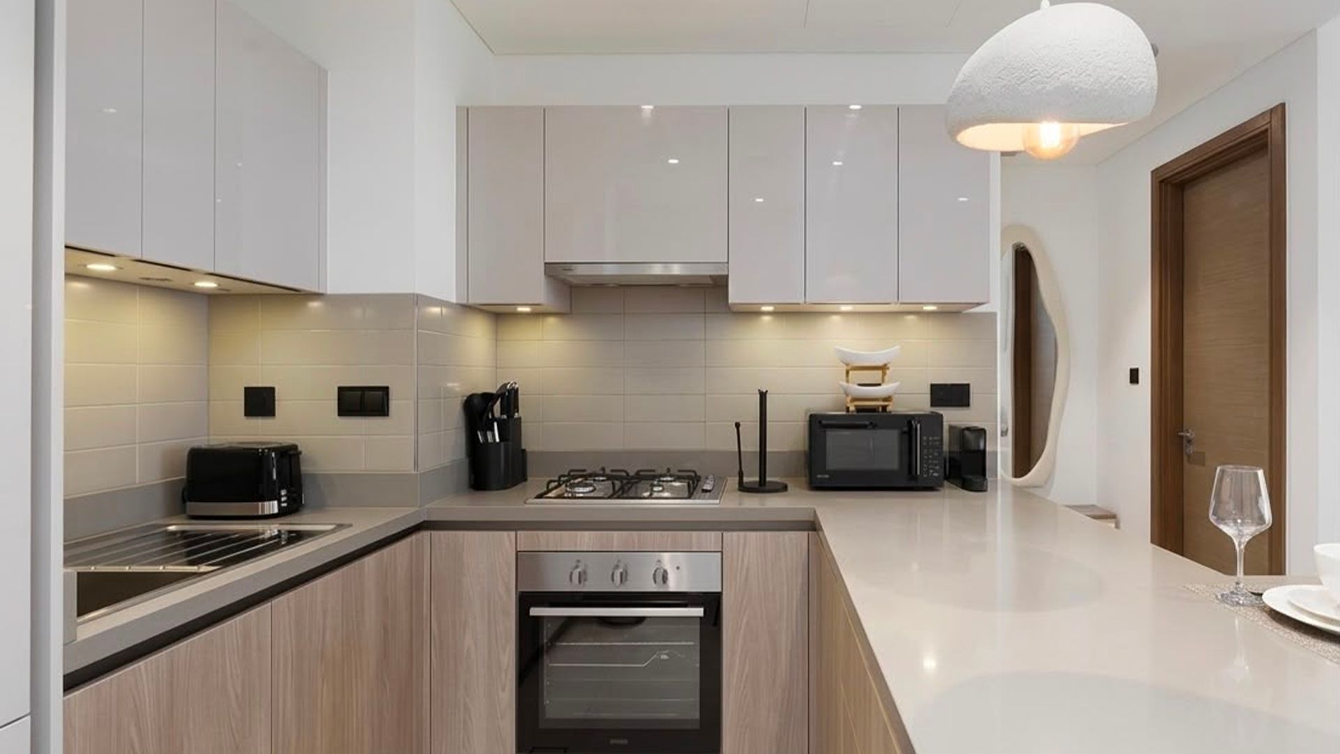Furnished | Large Layout | Vacant Now 3