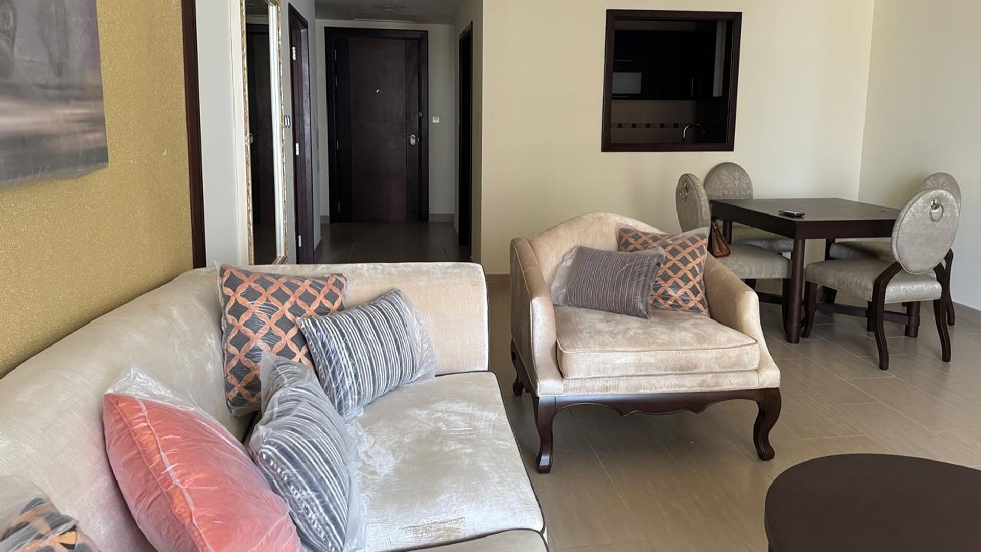 Fuly Furnished | Vacant Now | Large Layout 3