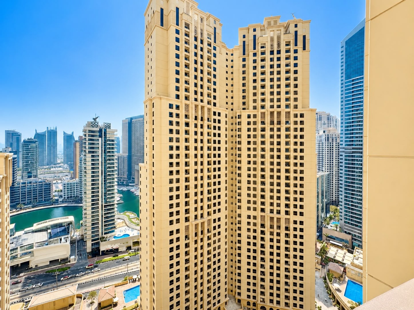 Unfurnished | Marina and Skyline Views | Vacant 2