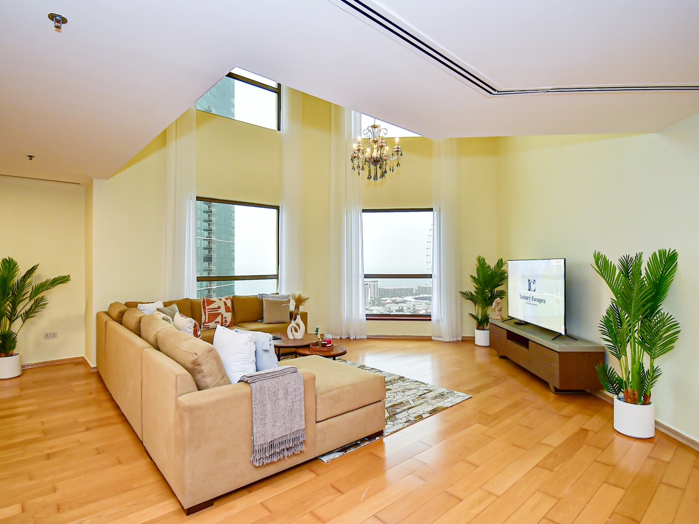Huge Duplex | Full Sea and Palm Views | Vacant