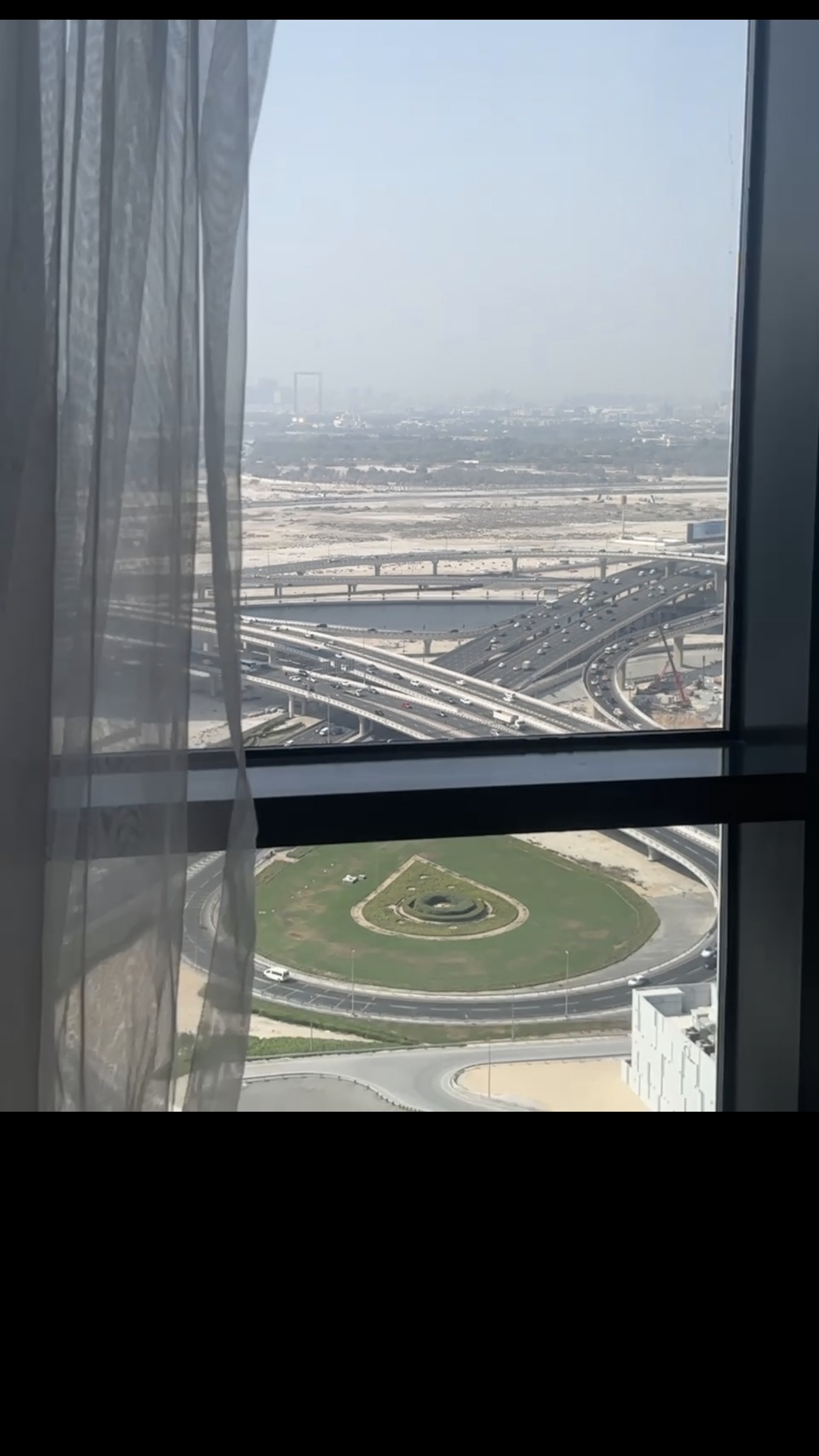 Studio | Vacant | Paramount Tower | Business Bay 3