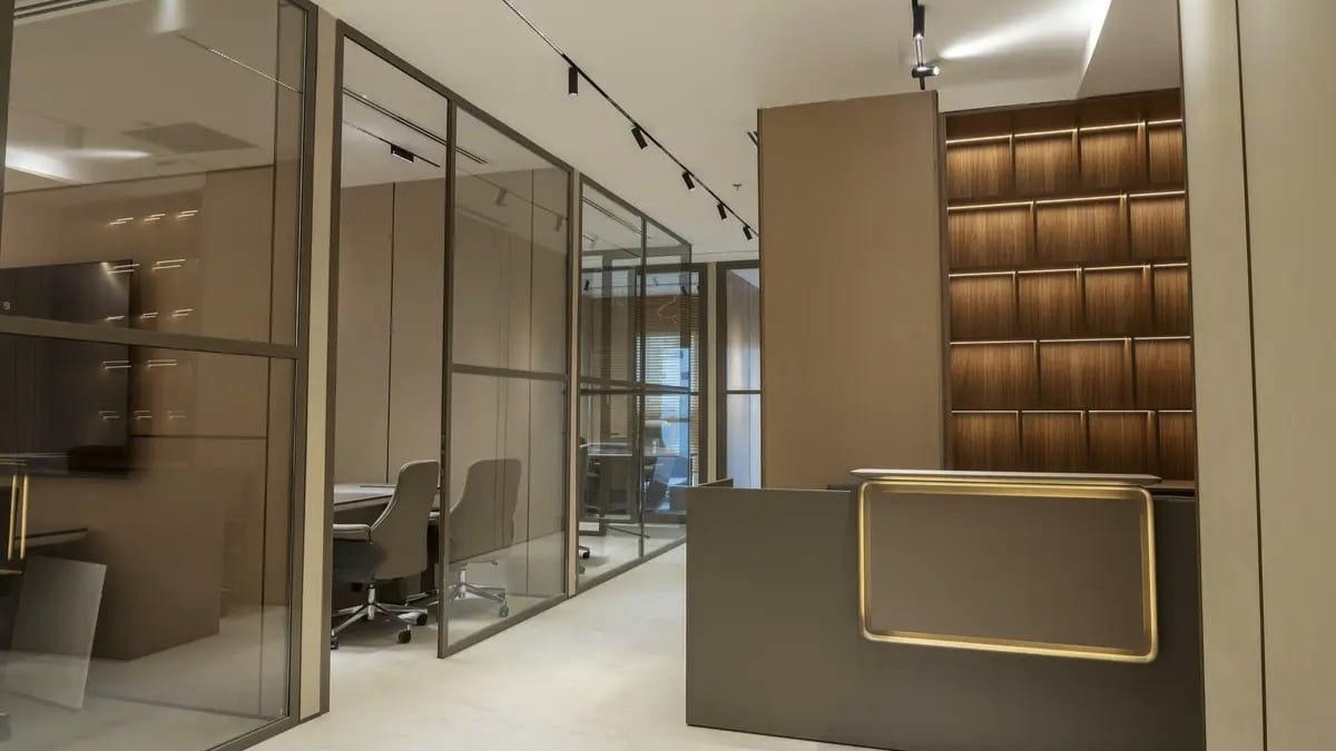 Fully Fitted and Furnished | Modern | Tenanted 2