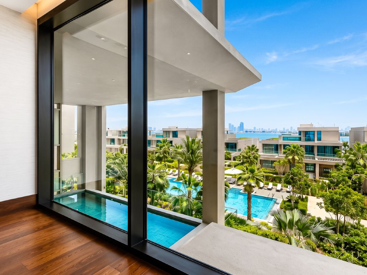 Sky Villa Duplex | Private Pool | Keys in Hand 3
