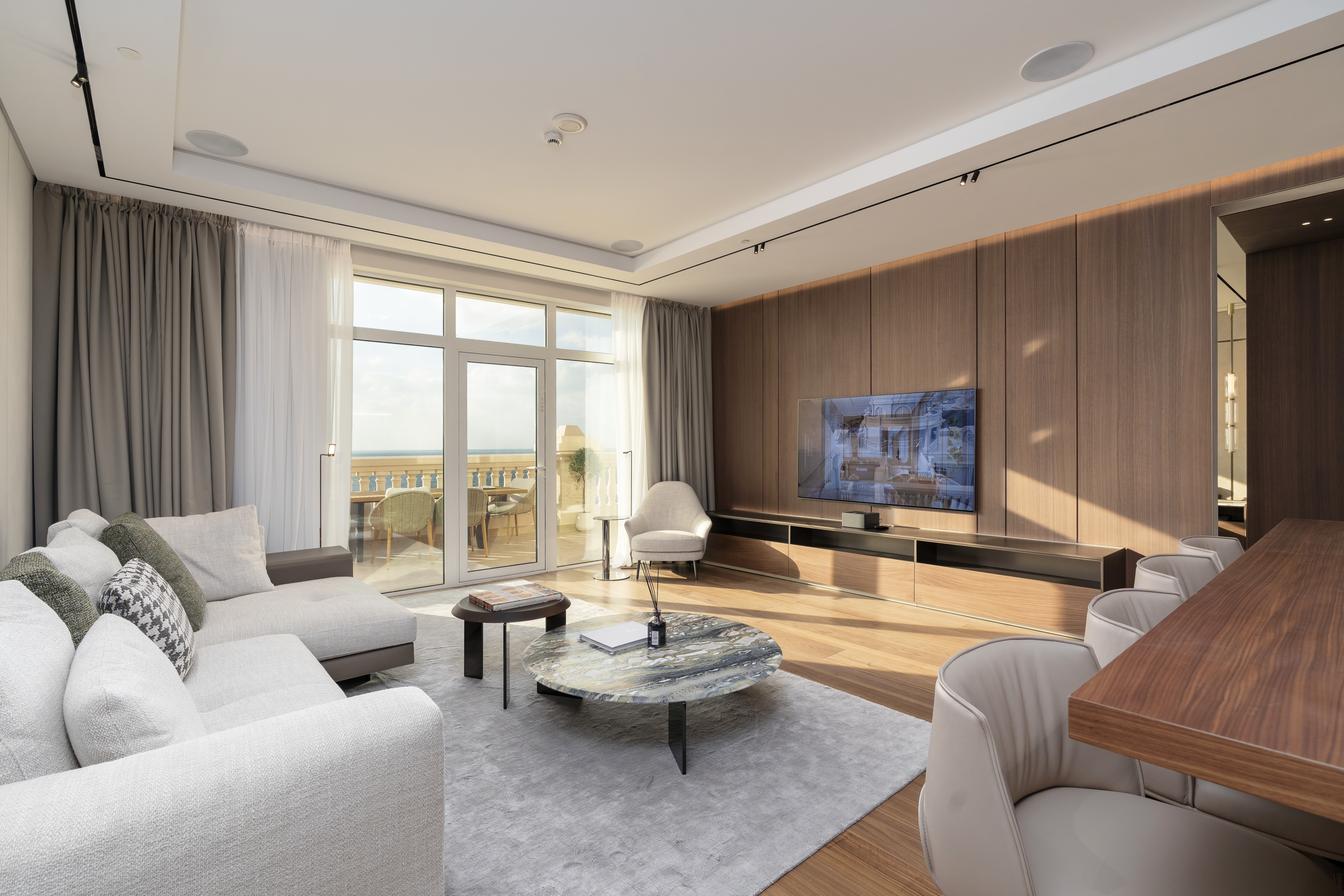 Fully Furnished | 5* Beachfront Resort | Multiple Units 2