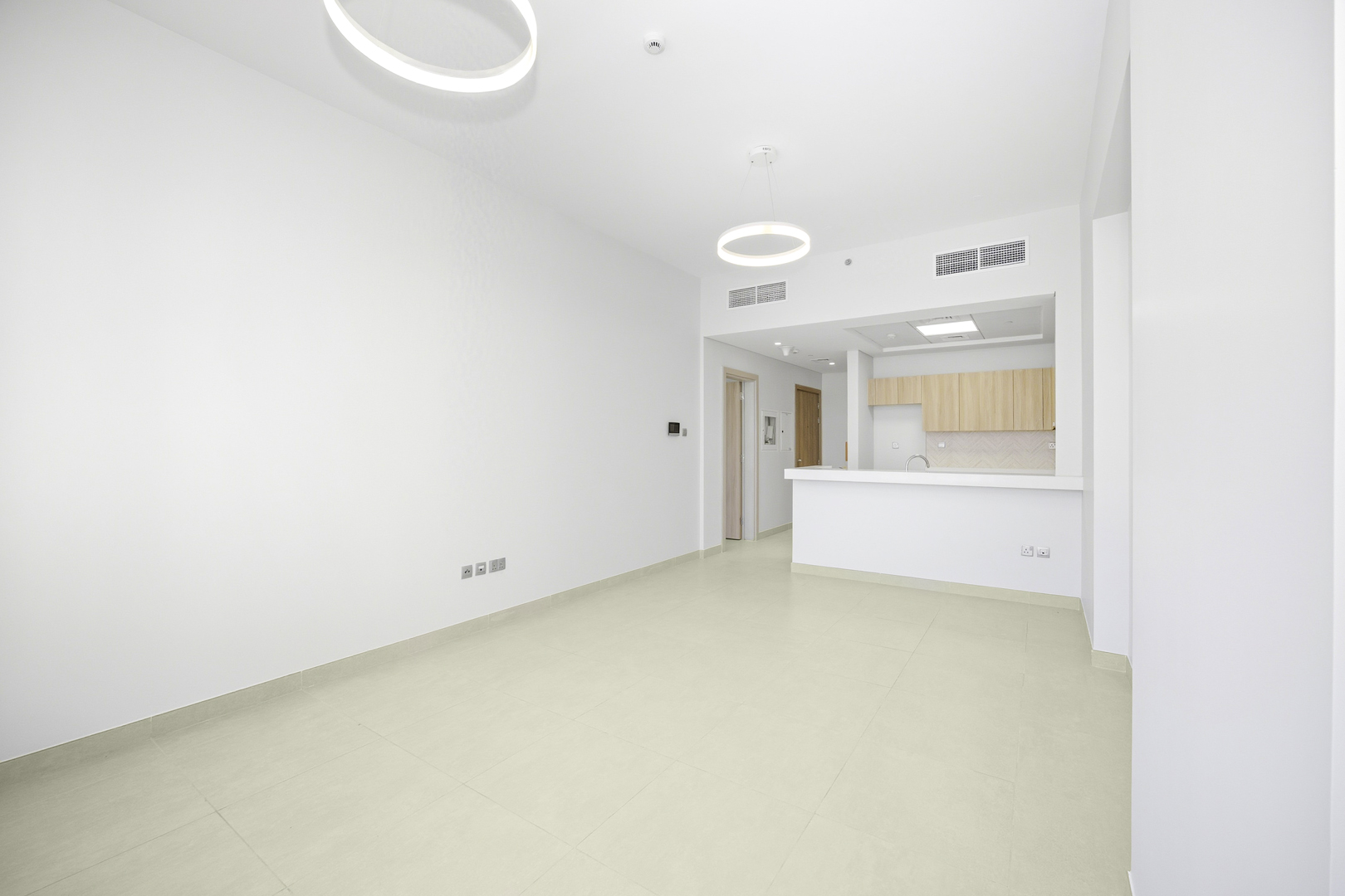 Prime Location | Ready to Move | Large Layout 2