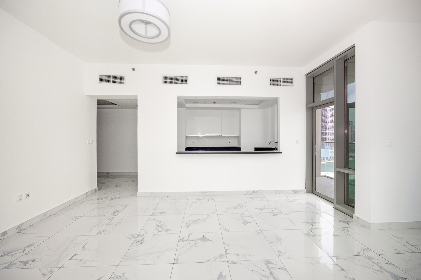 Luxury | Race Course and Canal View | Mid-Floor 2